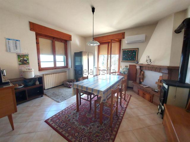 Appartamento in vendita di 340 m² in Via San Paterniano, 57