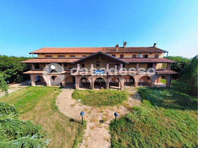 Appartamento in vendita di 340 m² in Strada Provinciale Bianzè, 56