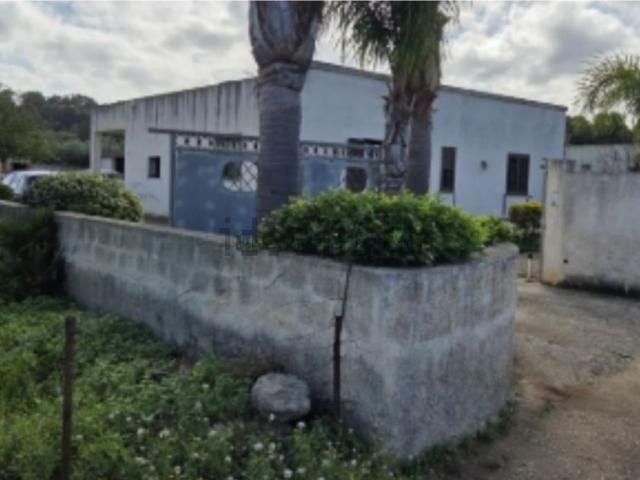 Appartamento in vendita di 341 m² in Contrada Ragalia