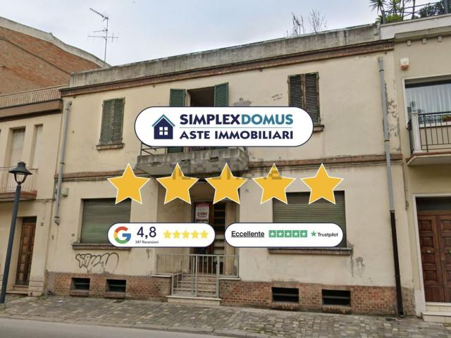 Appartamento in vendita di 348 m² in Via Roma