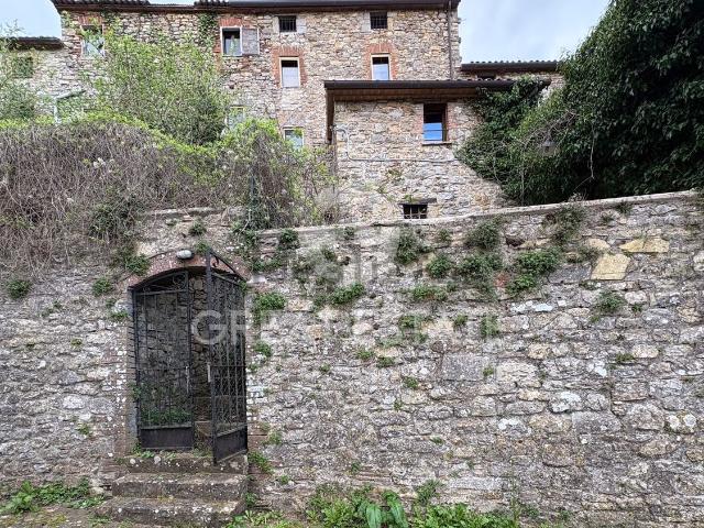 Appartamento in vendita di 348 m² in Via Uliveto