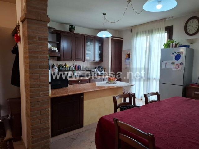 Appartamento in vendita di 349 m² in Via Case Popolari
