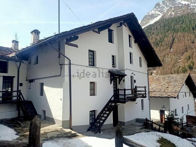 Appartamento in vendita di 34 m² in Località Degioz, 54