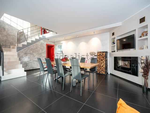 Appartamento in vendita di 350 m² in Via Camillo Benso Conte di Cavour, 1