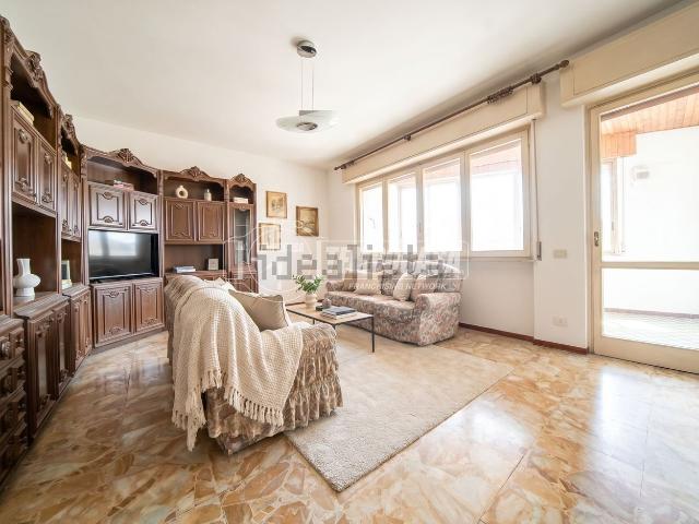 Appartamento in vendita di 350 m² in Via Giuseppe Garibaldi