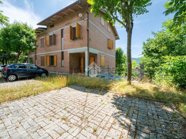 Appartamento in vendita di 350 m² in Via Gneda, 22