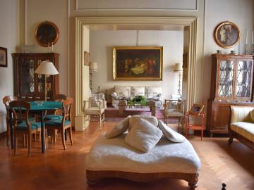 Appartamento in vendita di 350 m² in Via Emerico Amari, 65