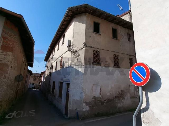 Appartamento in vendita di 350 m² in Via San Rocco, 2