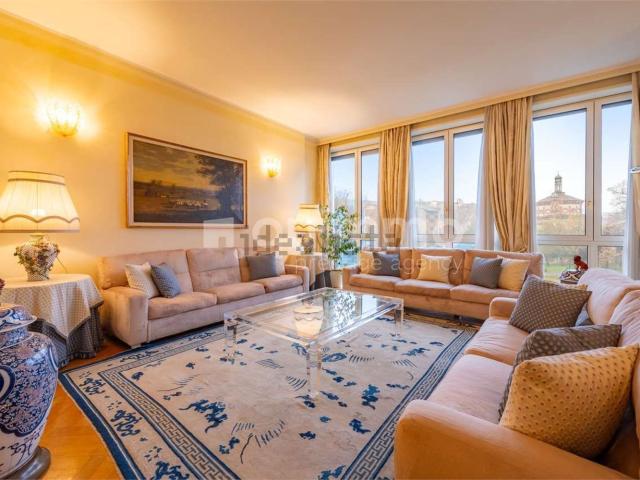 Appartamento in vendita di 350 m² in Via Santa Croce, 20
