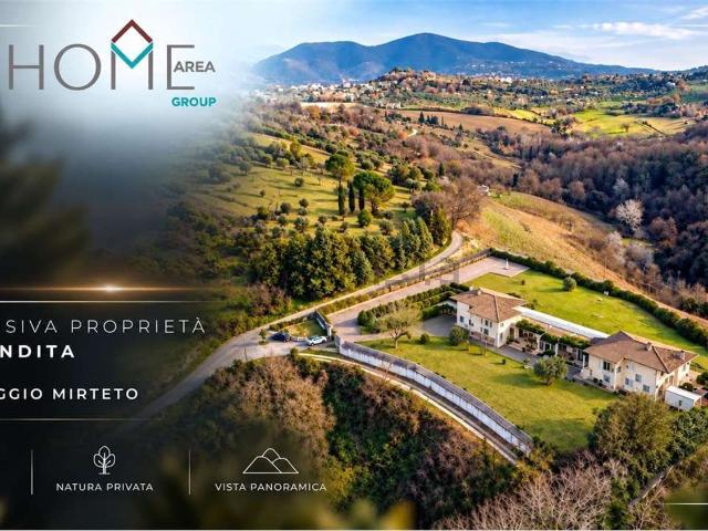 Appartamento in vendita di 350 m² in Via Taragnano