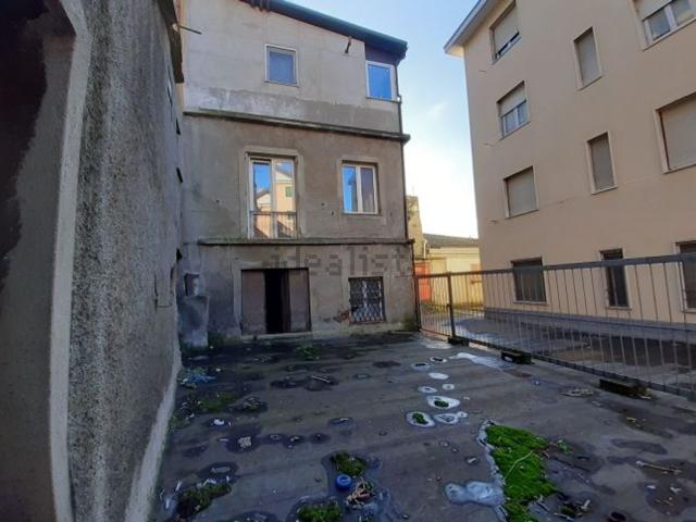 Appartamento in vendita di 350 m² in Via Voltegna