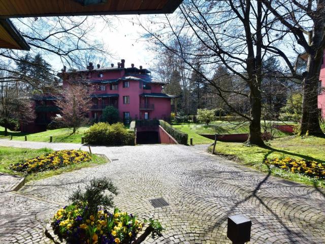 Appartamento in vendita di 350 m² in Via Vincenzo Bellini, 1