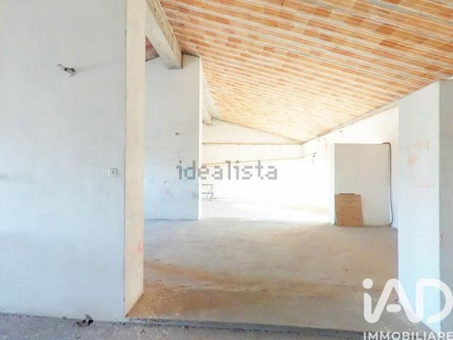Appartamento in vendita di 351 m² in Via Giuseppe Garibaldi