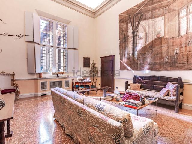 Appartamento in vendita di 355 m² in Via delle Belle Arti, 8