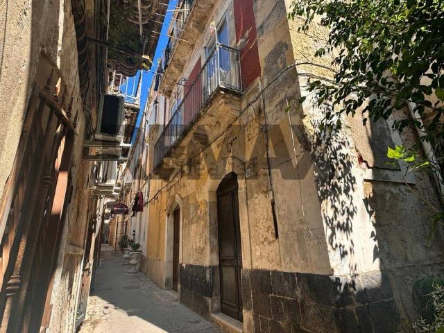 Appartamento in vendita di 359 m² in Via Claudio Mario Arezzo, 11
