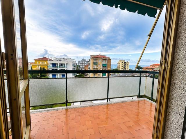 Appartamento in vendita di 35 m² in Viale Riviera, 80
