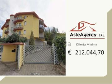 Appartamento in vendita di 360 m² in Via Acqua del Salice, 3