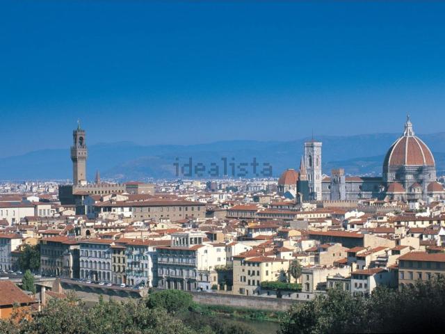 Appartamento in vendita di 360 m² in Via della Chiesa
