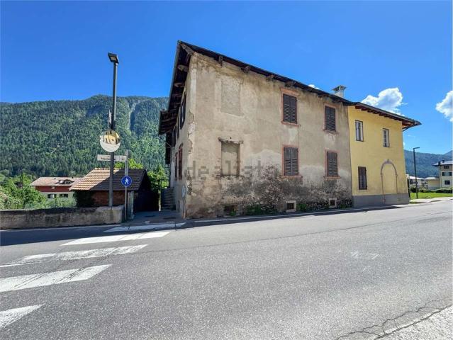 Appartamento in vendita di 360 m² in Via Nazionale