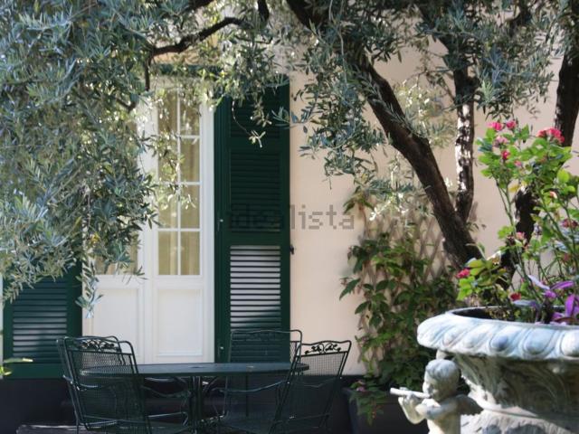 Appartamento in vendita di 360 m² in Via Romana di Quarto