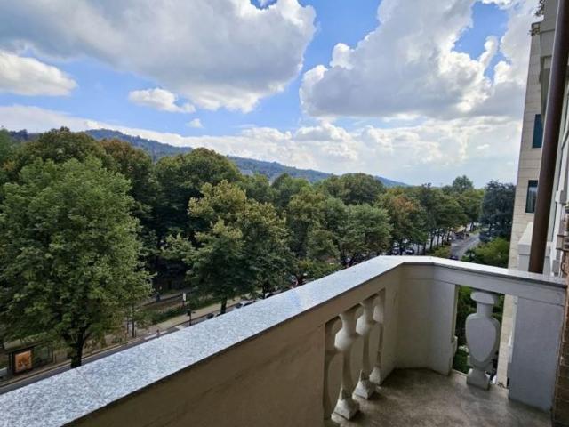 Appartamento in vendita di 360 m² in Corso Massimo d&apos Azeglio, 16