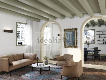 Appartamento in vendita di 360 m² in Piazzetta Santo Stefano