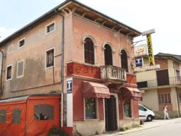 Appartamento in vendita di 361 m² in Via Roma, 77