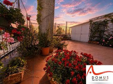 Appartamento in vendita di 362 m² in Via Giovan Battista Vaccarini