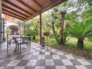 Appartamento in vendita di 362 m² in Corso Raffaele Mercogliano