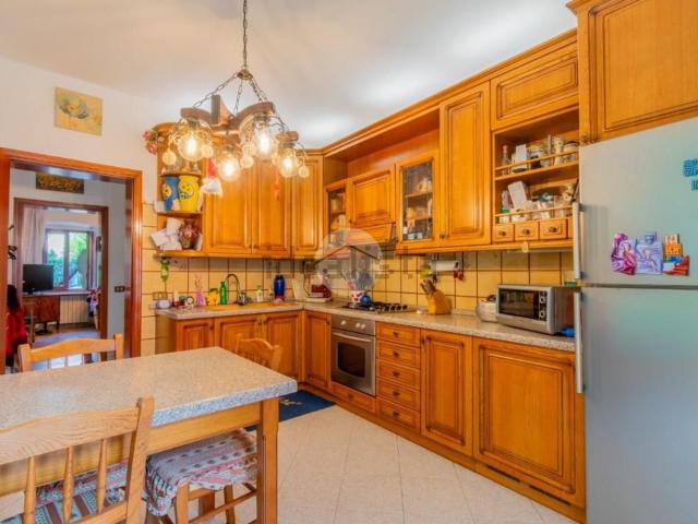 Appartamento in vendita di 363 m² in Via San Maria