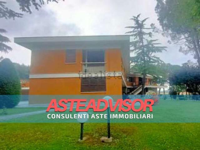 Appartamento in vendita di 363 m² in Viale Roma, 41