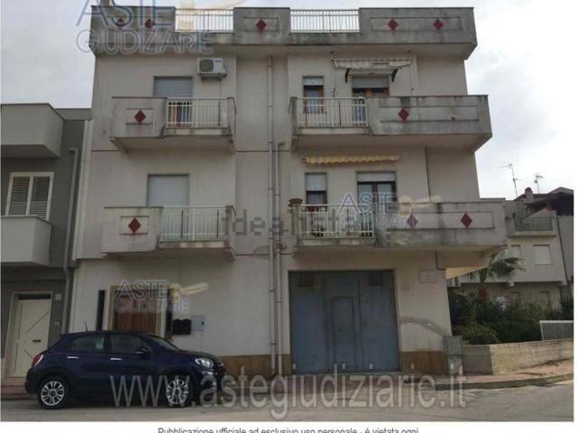 Appartamento in vendita di 367 m² in Via Giacomo Puccini, 4