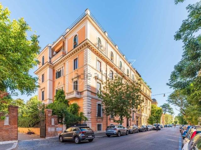 Appartamento in vendita di 368 m² in Via degli Scipioni