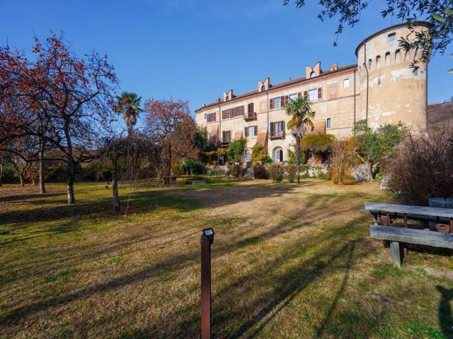 Appartamento in vendita di 368 m² in Strada Castelvecchio, 40