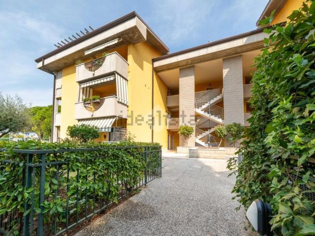 Appartamento in vendita di 370 m² in Via Postale Vecchia