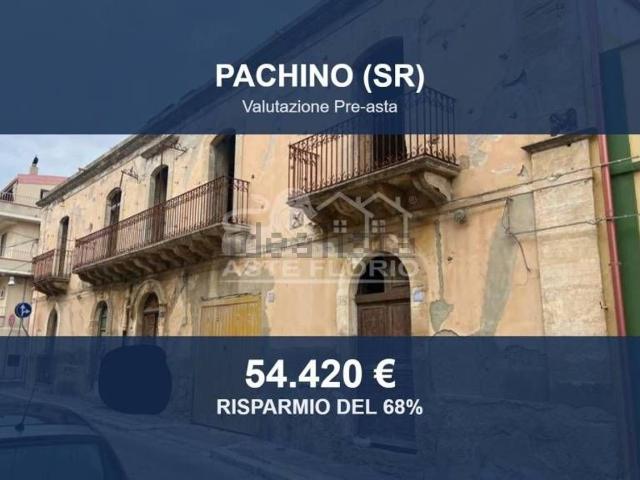 Appartamento in vendita di 374 m² in Via Michelangelo Buonarroti, 170