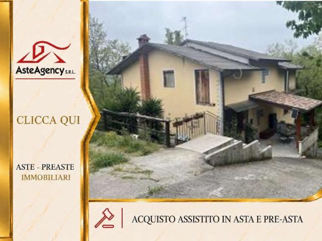 Appartamento in vendita di 390 m² in Corso de Filpo Senatore