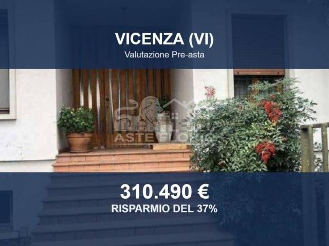 Appartamento in vendita di 392 m² in Via della Meccanica, 18