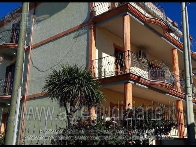 Appartamento in vendita di 396 m² in Via Marche, 12