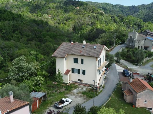 Appartamento in vendita in via costa, Vezzi Portio