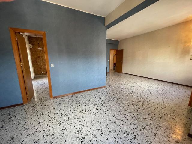 Appartamento in vendita in via via principe di paternò 90, Palermo