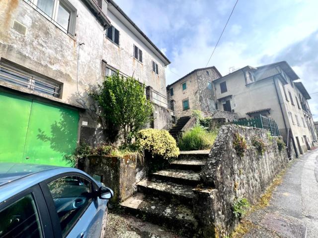 Appartamento in vendita, Pescaglia gello