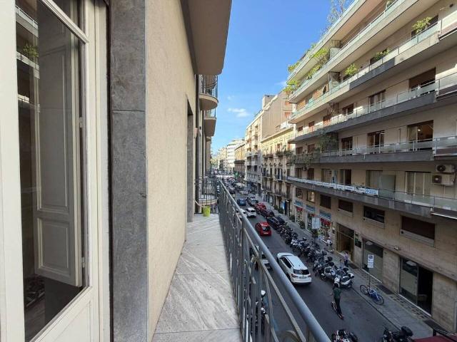 Appartamento in Via Mariano Stabile 142, Palermo, PA