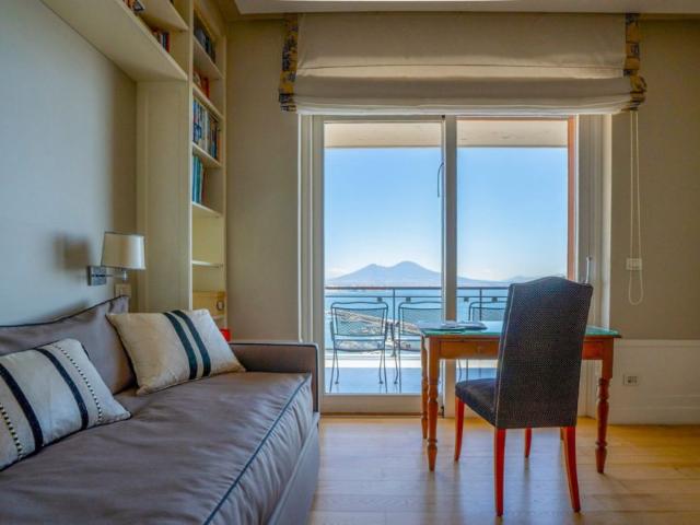 Appartamento in VIA ORAZIO 14, Napoli NA