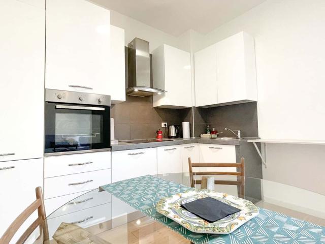 Appartamento in Via Privata Michele Faraday zona Famagosta, Barona