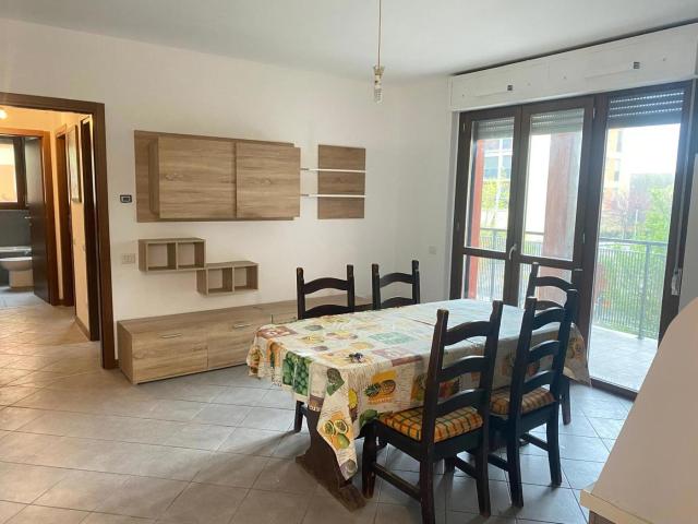 Appartamento in Via 8 Ottobre 2001 5, Rozzano, MI