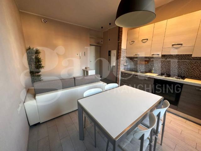 Appartamento in Viale Certosa 105, Milano MI