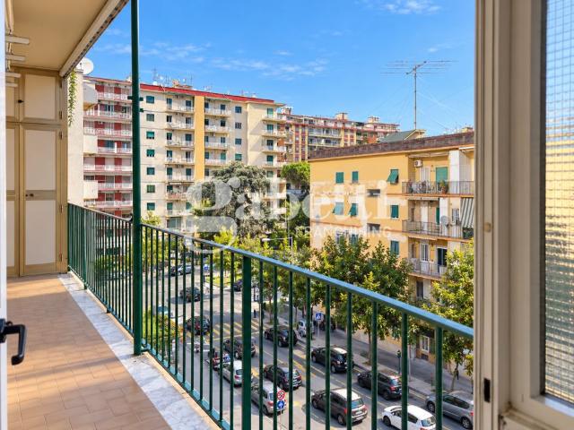 Appartamento in VIALE AUGUSTO 111, Napoli NA