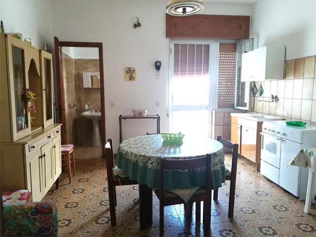 Appartamento in villa a Pulsano Marina