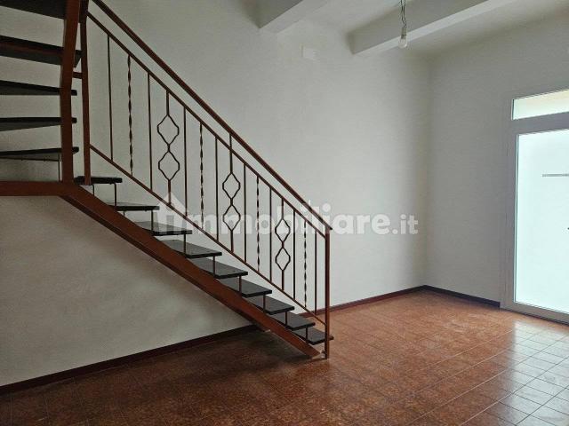 Appartamento in villa, buono stato, 120 m², Via Pomposa, Ferrara